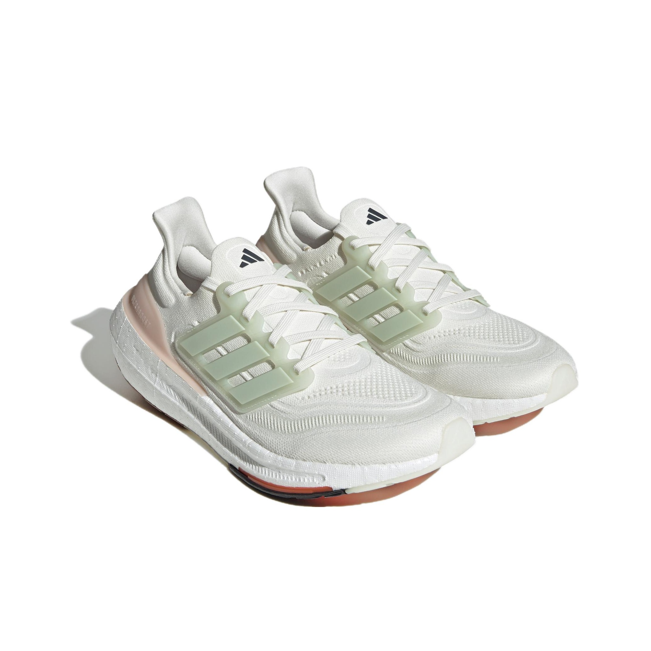 Adidas Ultraboost Light Fabric - đánh giá và giá Adidas Shoes Ultraboost Light