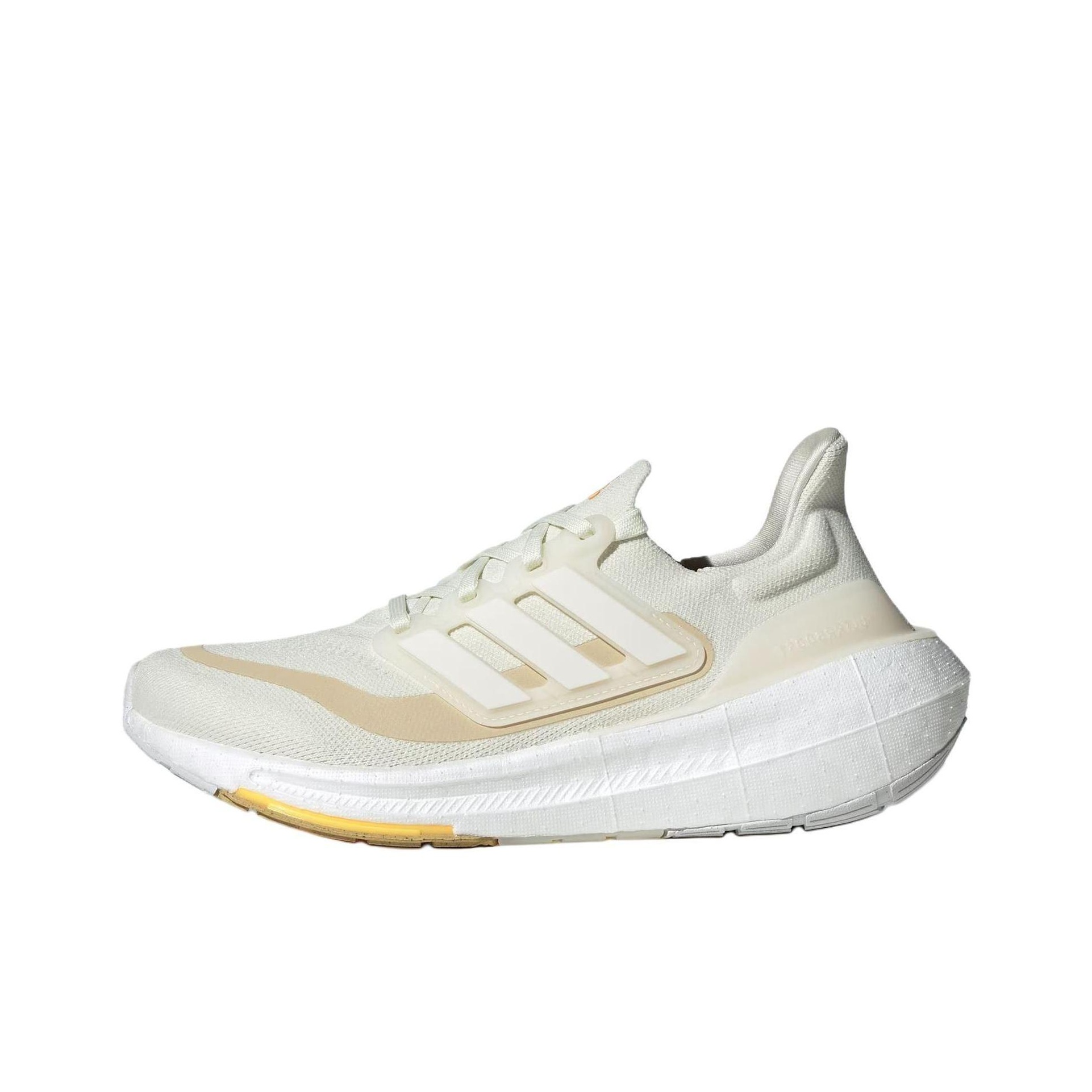 Adidas Ultraboost Light Comfor - đánh giá và giá Adidas Shoes Ultraboost Light